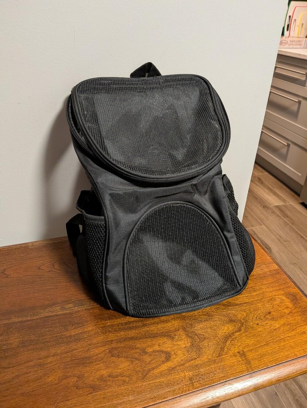 Black Mesh Front Small Pet Carrier Backpack - Unbranded. Zippered Mesh Top.